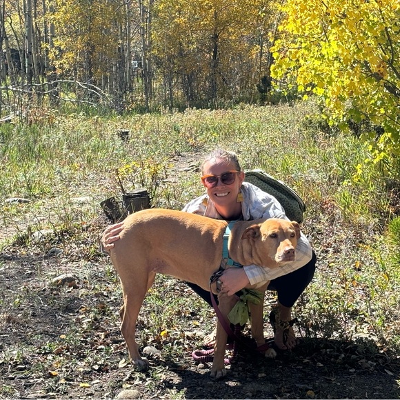 Meet your Posher, Linds - Picture 2 of 3